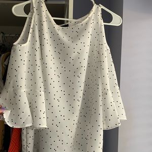 White and black casual top